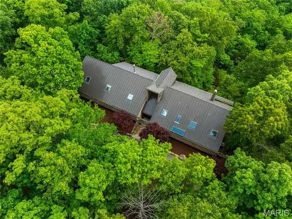 1602 Wolf Trail RD, Wildwood, MO 63021
