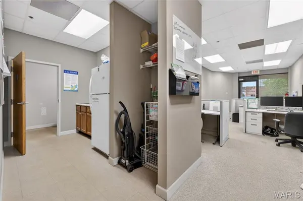 175 Chesterfield Industrial BLVD, Chesterfield, MO 63005