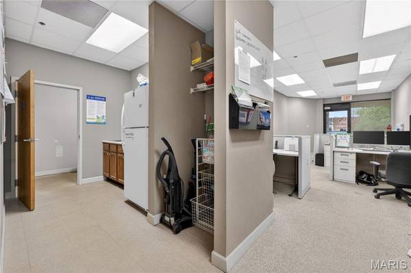 175 Chesterfield Industrial BLVD, Chesterfield, MO 63005