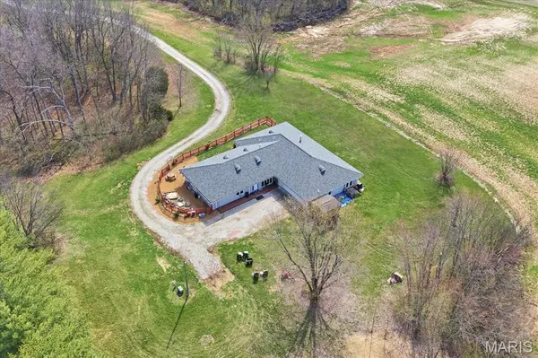 4157 Wetzler RD, Fults, IL 62244