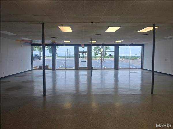 232 Old Route 66, St Robert, MO 65584