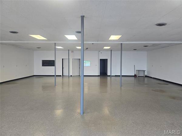 232 Old Route 66, St Robert, MO 65584