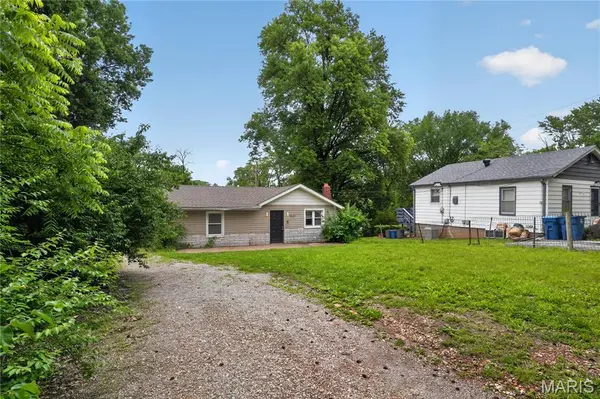 10040 Bon Oak DR, St Louis, MO 63136