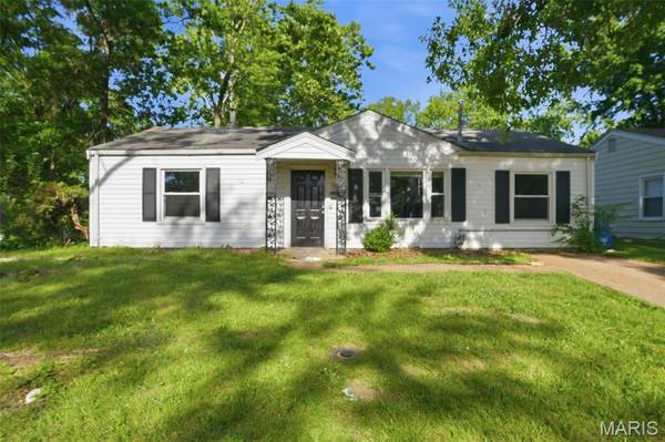 9801 Lorna LN, St Louis, MO 63136
