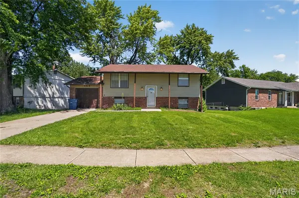1315 Red River DR, St Louis, MO 63138