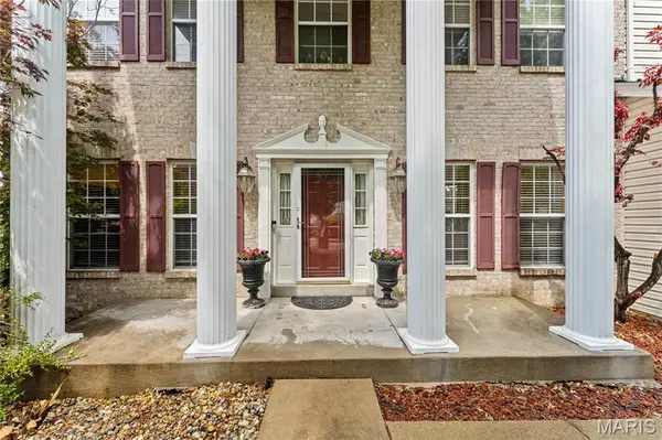 26 Harvestglen CT, St Louis, MO 63141