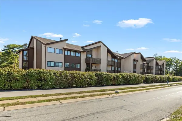 1465 Heritage Landing #306, St Charles, MO 63303