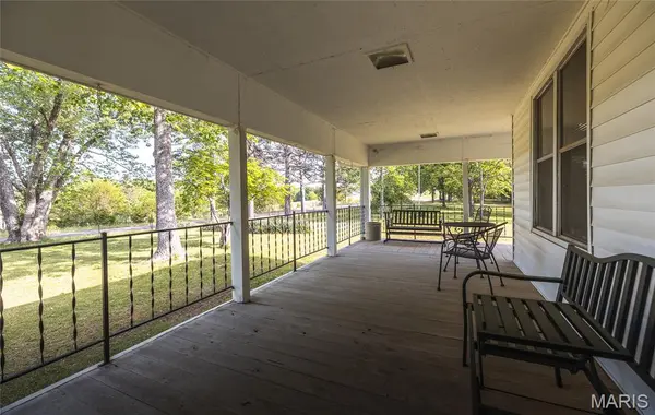 474 Highway ZZ, Jadwin, MO 65501