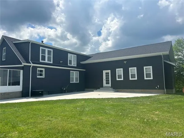 5370 Highway 100, Washington, MO 63090