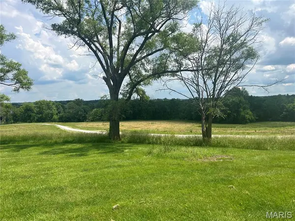 5370 Highway 100, Washington, MO 63090