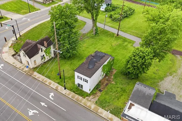 607 N Illinois ST, Belleville, IL 62220