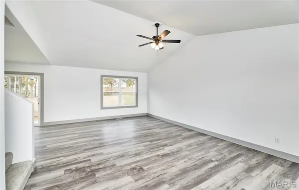 1190 Marathon DR, Foristell, MO 63348