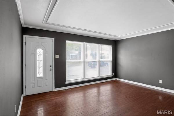 1729 Foley DR, St Louis, MO 63136