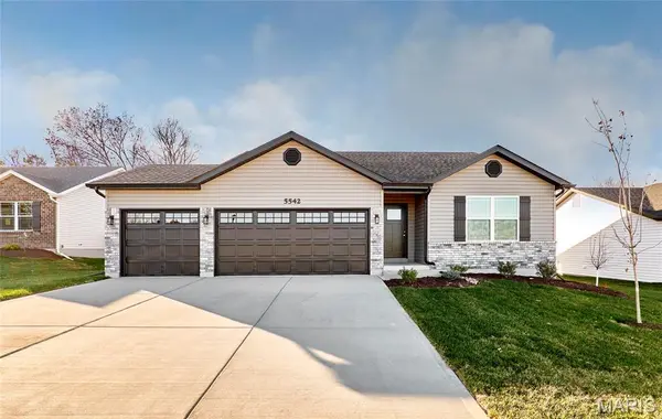 1175 Marathon DR, Foristell, MO 63348