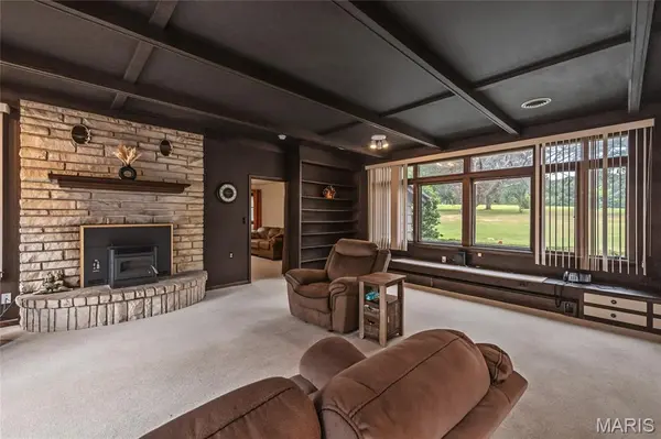 841 Dilworth RD, Lebanon, MO 65536
