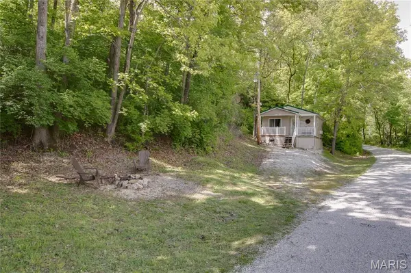 1144 500 E, Hillview, IL 62050