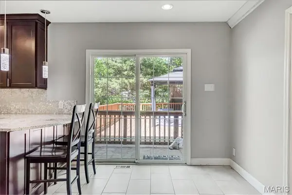9 Modoc TRL, Kirkwood, MO 63122