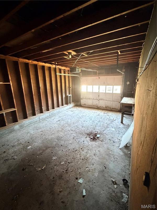 303 W Main Street, Hardin, IL 62047