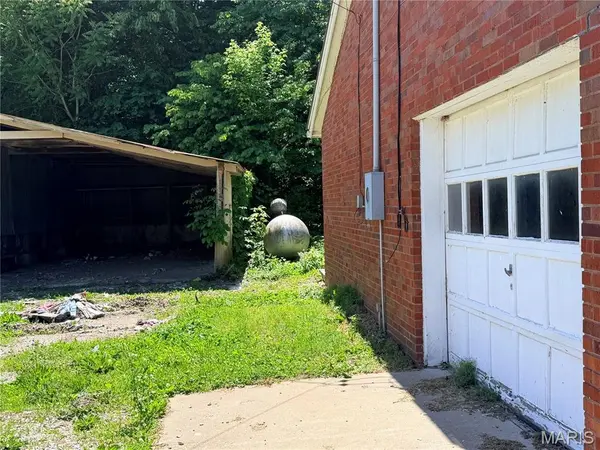 303 W Main Street, Hardin, IL 62047