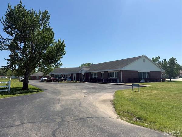 718 & 720 W Business Hwy 60, Dexter, MO 63841
