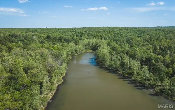 000 Rainbow Springs Acres RD, Mineral Point, MO 63660