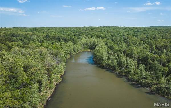 000 Rainbow Springs Acres RD, Mineral Point, MO 63660