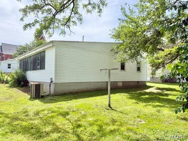 311 S Lane ST, Palmyra, MO 63461