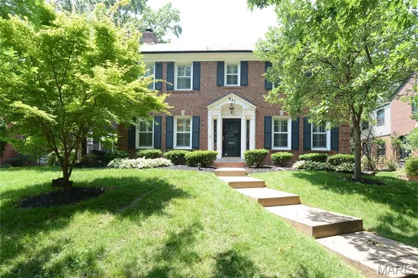 937 S Bemiston AVE, Clayton, MO 63105