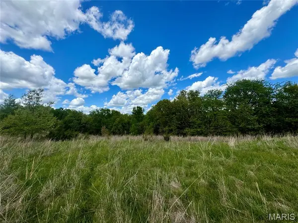 153 +/- AC Aspen DR, Humphreys, MO 64646