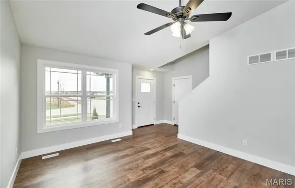 28728 Woodland Heights DR, Warrenton, MO 63383