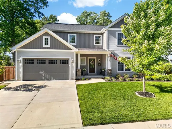 409 Peeke AVE, Kirkwood, MO 63122