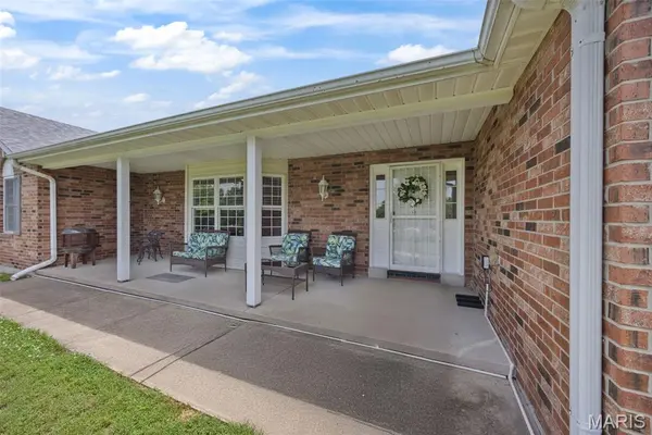 10 Mense CT, Old Monroe, MO 63369