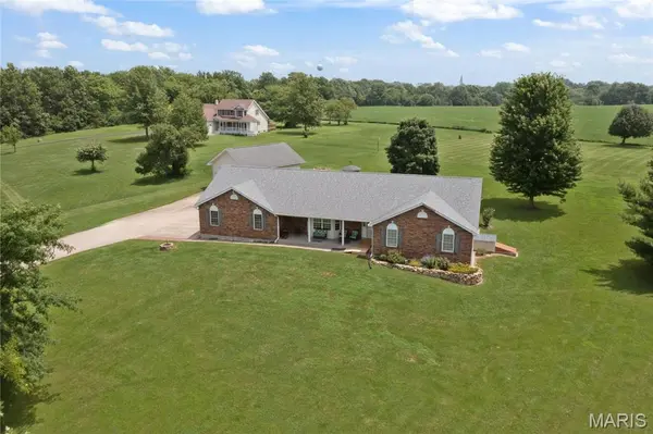 10 Mense CT, Old Monroe, MO 63369