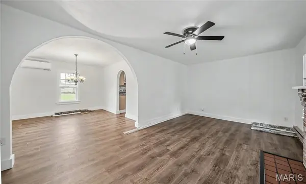 218 W Eldon ST, St James, MO 65559