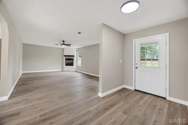 810 Mildred ST, Richland, MO 65556