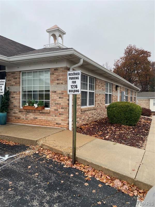 1276 Jungermann RD, St Peters, MO 63376