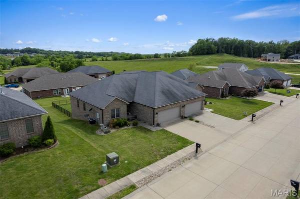119/121 Summerfield WAY, Cape Girardeau, MO 63701