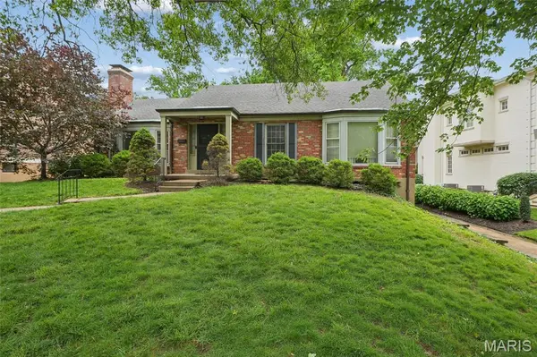 214 Topton WAY, Clayton, MO 63105