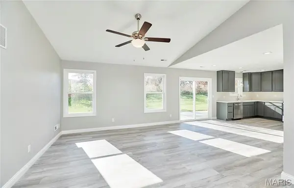 28535 Shallow Water RD, Warrenton, MO 63383