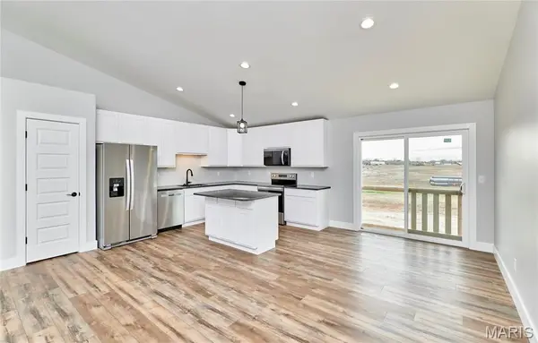 28537 Shallow Water RD, Warrenton, MO 63383