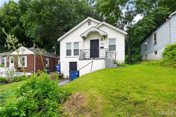 7110 Dawson PL, St Louis, MO 63136