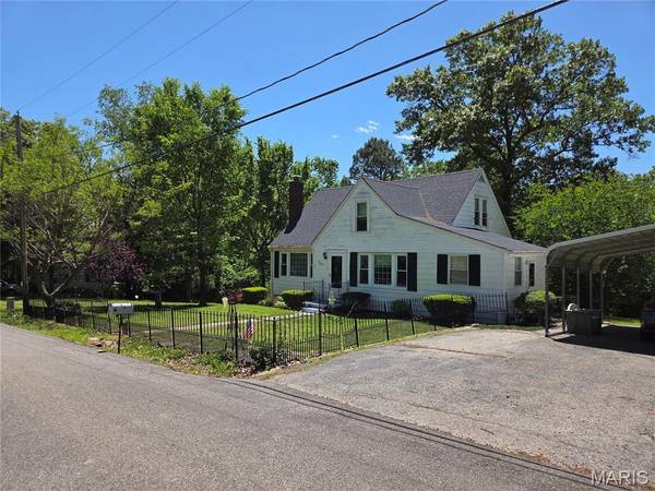 116 Robin Hill DR, Steelville, MO 65565
