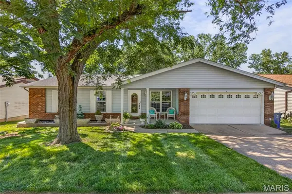 6021 Bissonnet CT, St Louis, MO 63129