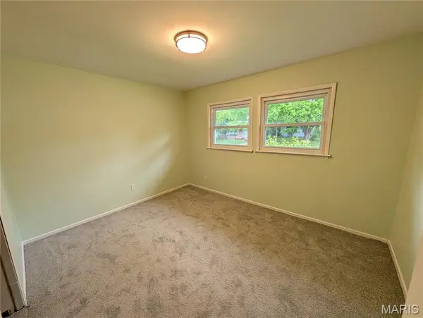 437 Lancashire RD, Unknown, MO 63137