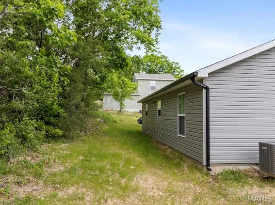 400 E Plattin ST, De Soto, MO 63020