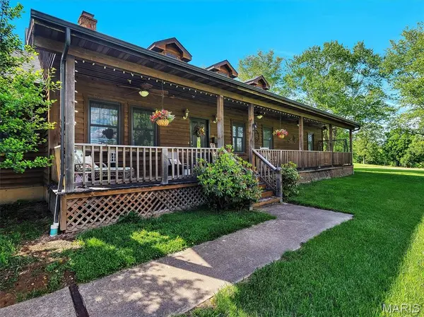 245 Chickadee LN, Sullivan, MO 63080