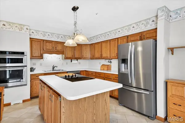1253 Tanglewood TRCE, O'fallon, IL 62269