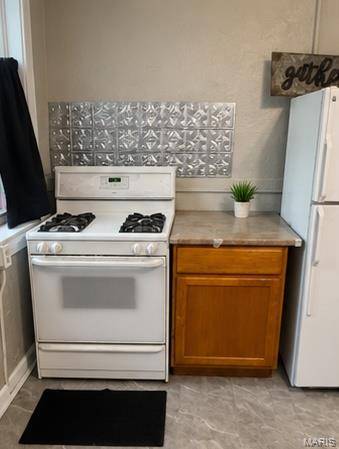 6309 Page AVE, St Louis, MO 63133