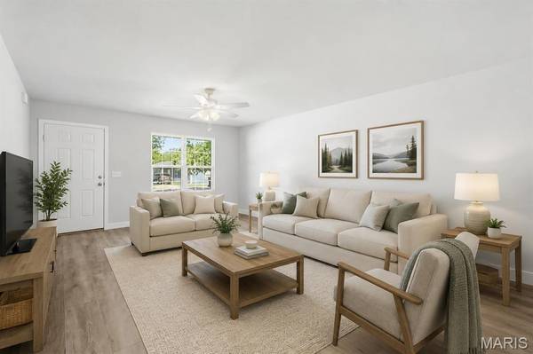 256 Walnut ST, Hawk Point, MO 63349