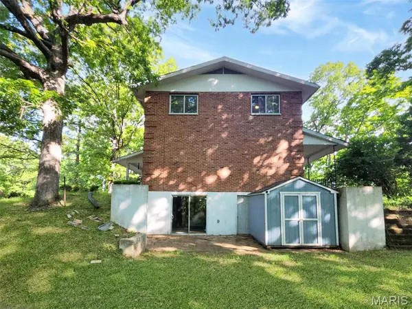 40 Rainbow TRL, Arnold, MO 63010